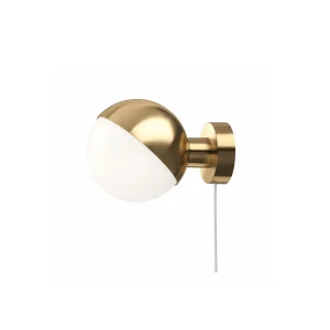 VL Studio Wall Lamp Brass